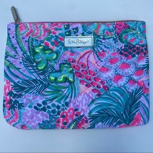 LILLY PULITZER classic quilted makeup bag NWT, 10.5 x 8”